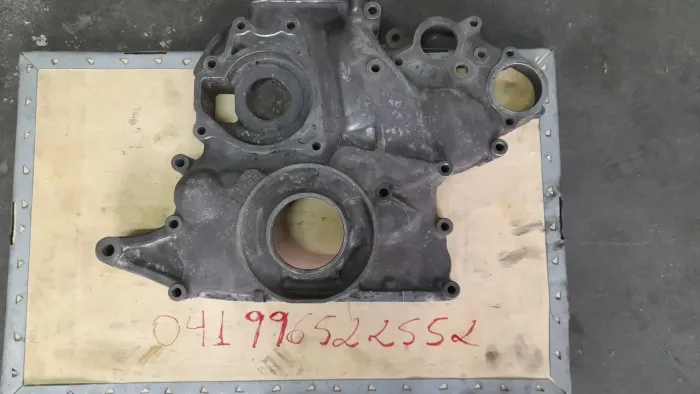 Tampa frontal motor mitsubishi 2.8 4m40