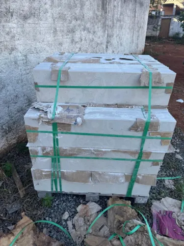 Borda de piscina atermica