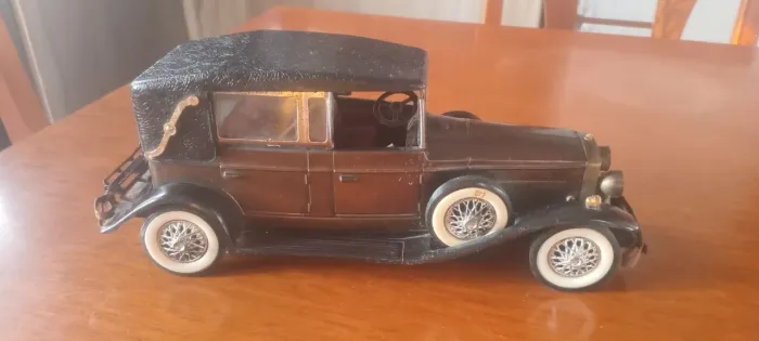 Carro Lincoln de 1928 relíquia