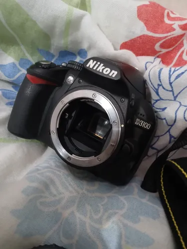 Câmera fotográfica Nikon D3100