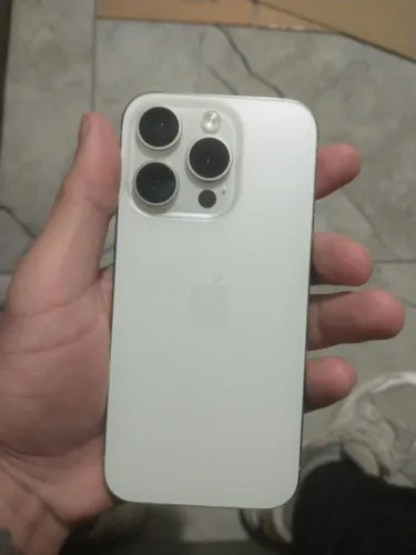 iPhone 15 pro 256Gb Branco 
