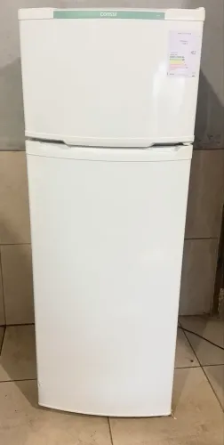 Geladeira cônsul dúplex 350 litros conservada funcionando perfeitamente 