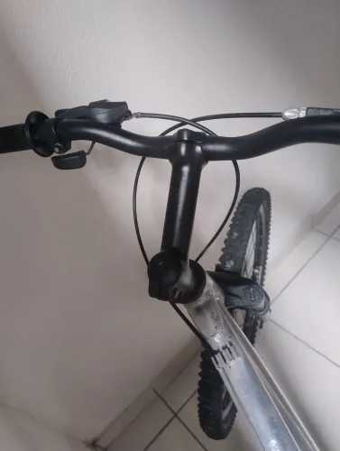 Bicicleta quadro de alumínio catraca K7 cubo Shimano coroa Shimano