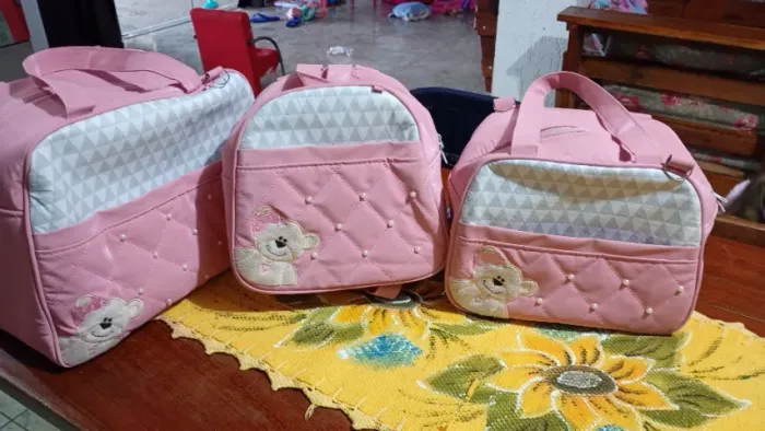 Kit bolsa maternidade, em bom estado 