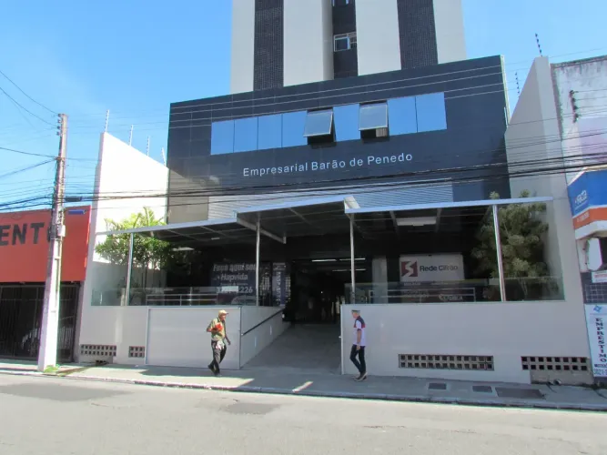 Alugo Sala 100% Nascente - Empresarial Barão de Penedo - Centro