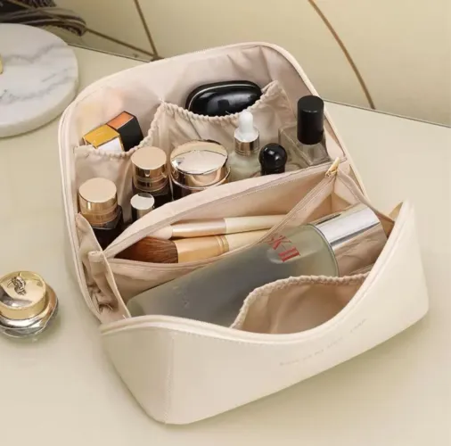 Necessarie para maquiagens NOVAS