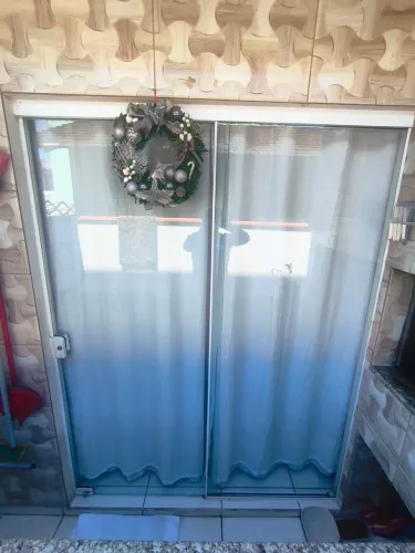 Vendo porta janela completa