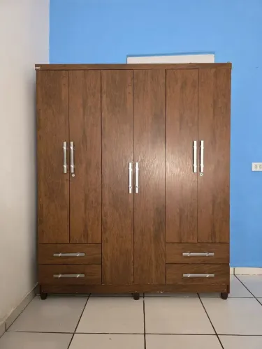 Guarda-roupa (negociável)