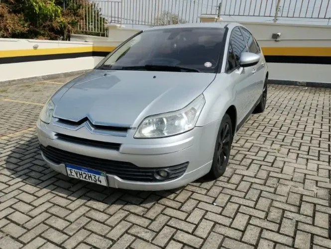 Citroen C4 GLX 2.0 Flex 16V 5P Aut. 2011