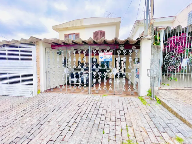 Casa de vila para venda em Jardim Independência com 3 quartos, sendo 1 suíte, 180m²