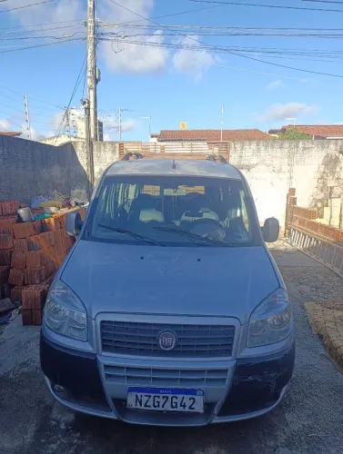 Fiat Doblo Essence 1.8 Flex 16V 5P 2012