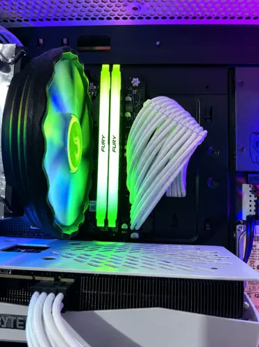 16GB Memória RAM DDR4 RGB 3200mhz