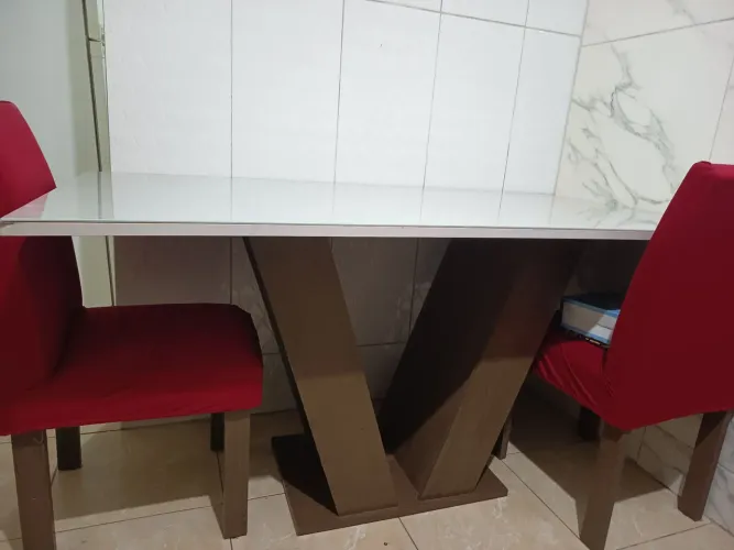 Mesa de 6 cadeiras 