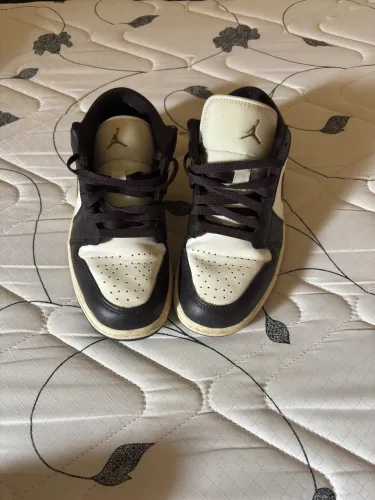 Tênis Nike Air Jordan 1