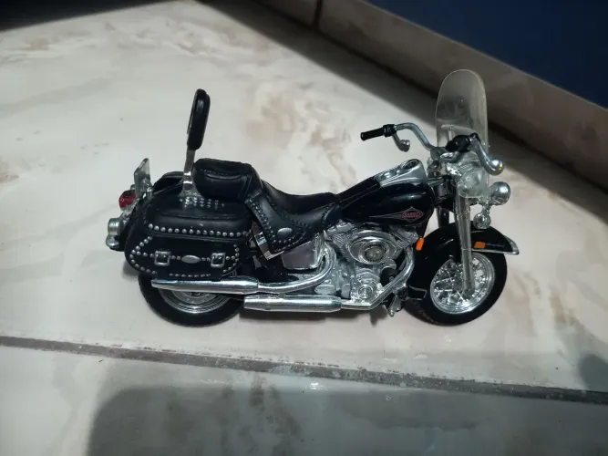 ?Miniatura Harley-Davidson Heritage Softail Classic 