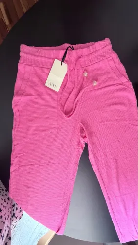 Calça pantacourt Yexx nova na etiqueta