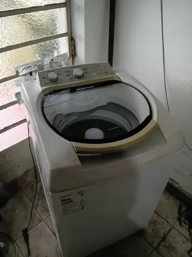 Máquina de Lavar Brastemp 11 kilos 127 volts Conservada Garantia