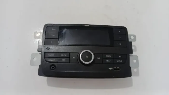 Radio Original Renault Kwid (215)