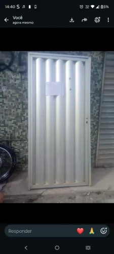 Portão de alumínio muito bom muito conservado para vender logo 250