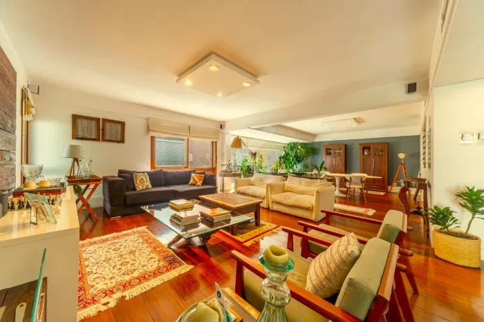 Apartamento de 191m2 com 3 dormitórios no bairro Mont Serrat!