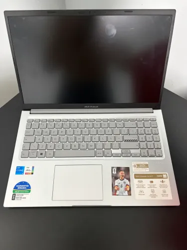Notebook ASUS VivoBook 15,6? i5 13ª Geração | 8GB RAM | SSD 256GB | Windows 11