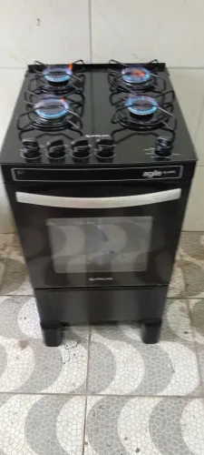 Vende-se Fogão