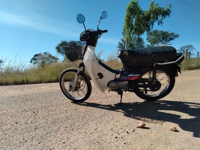 Honda Dream 100 - Econômica e guerreira. R$2.500