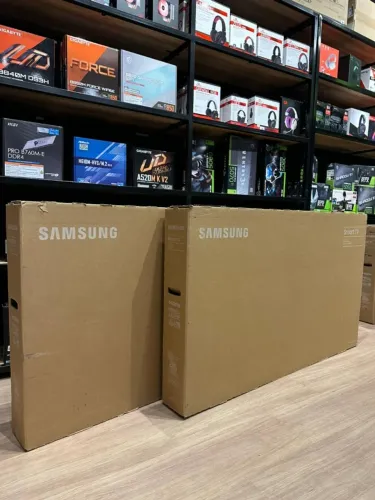 (LOJA FÍSICA) Smart Tv Samsung 55 polegadas Crystal 4k Uhd Tizen 110v/220v