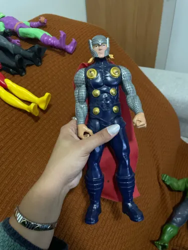 Boneco Marvel Thor Articulado 30cm