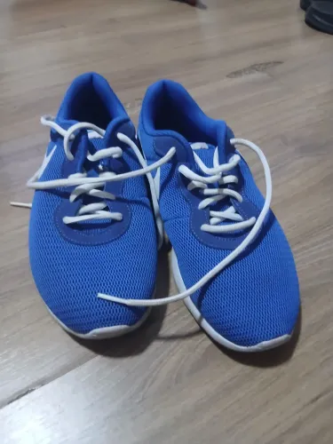 Nike tanjun tamanho 38
