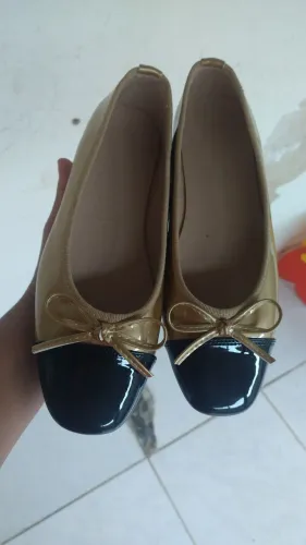 Vendo essa sapatilha nova 