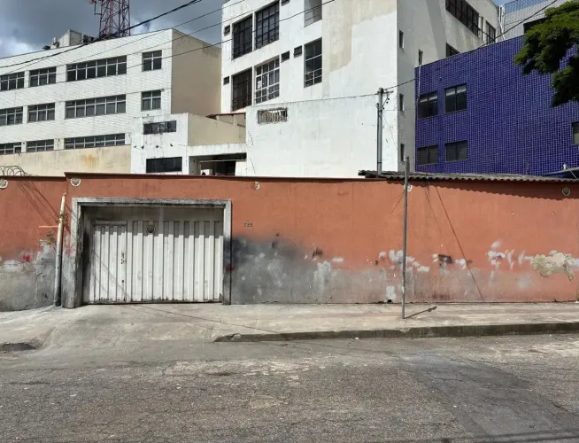 Galpão/Depósito/Armazém para venda com 246 metros quadrados