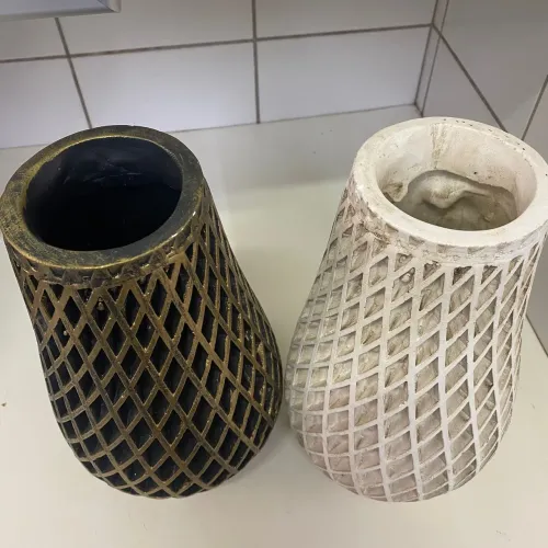 Conjunto de vasos de cerâmica de treliça