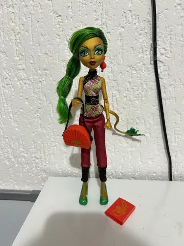 Boneca Monster High Jinafire (ler descrição!)