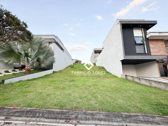 Excelente Lote disponível para venda em condomínio fechado no Villa Branca em Jacareí/SP