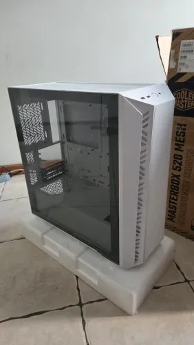 Gabinete Cooler Master MASTERBOX 520 MESH