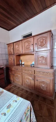 Armário de Cozinha / Balcão Rústico em Madeira Maciça Entalhada (2,21m x 1,91m)