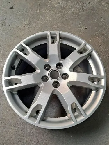 Roda Land Rover Evoque aro 18