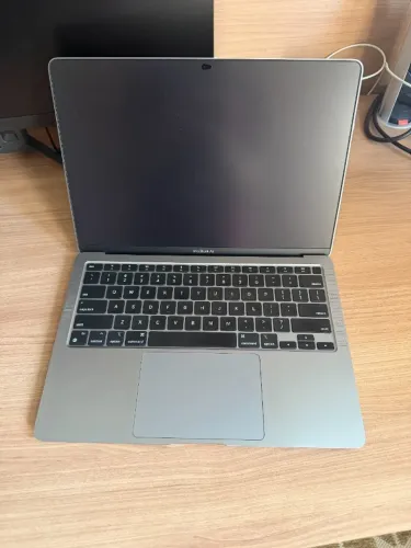 Macbook Air M1 Modelo 2020 13"- Usado