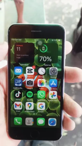 Celular iPhone se 2020