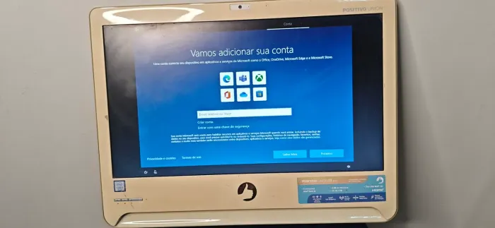 Computador All in One Positivo Union - Intel Core i3 / 4GB RAM / HD 1TB