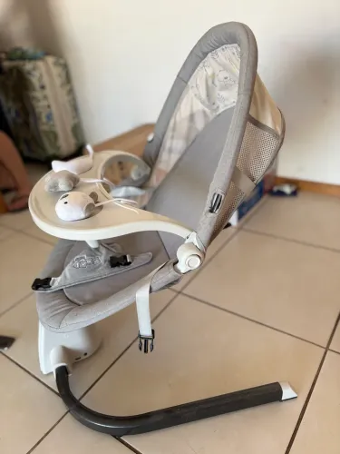 Cadeira de Descanso e Balanço Bebê Elétrica Snug - Maxi Baby