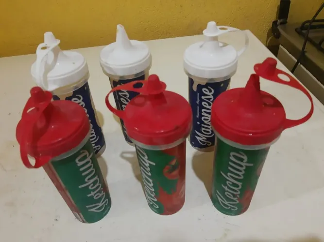 Bisnagas de condimentos 
