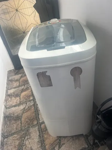 Vende-se Máquina Semi-Automática(TANQUINHO)!