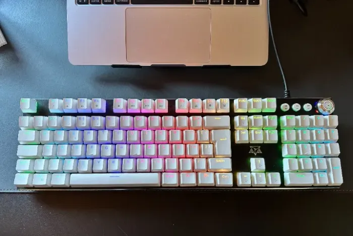 Teclado gamer Mecanico Adamantium Karambit - Switch Red | RGB | Completo na caixa
