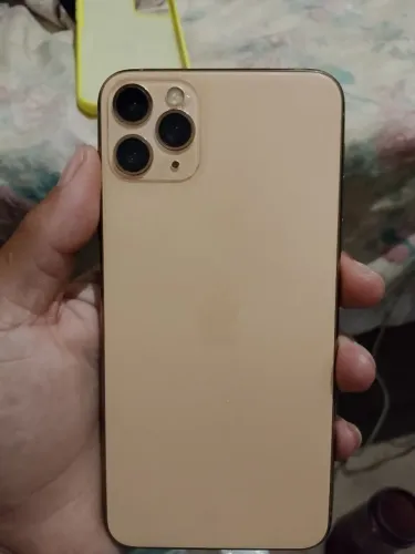 Vende-se iPhone 11promax semi novo