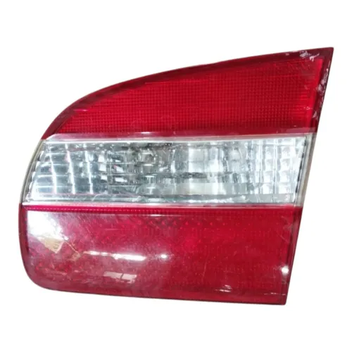 Lanterna direita tampa traseira Toyota Corolla 1998 1999