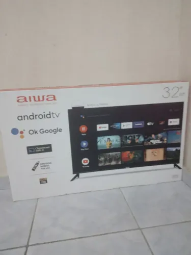 TV led 32 polegadas nova na caixa 