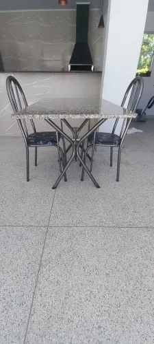 Conjunto Mesa de Granito 4 Cadeiras