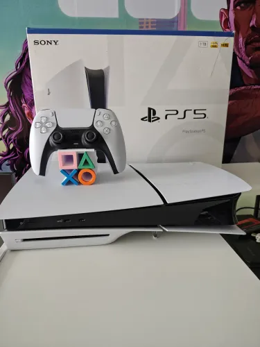 PS5 slim com disco + GARANTIA DE FABRICA 